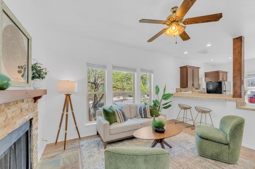 apt-101-2414 Longview St, Austin, TX, 78705-4229 | Card Image