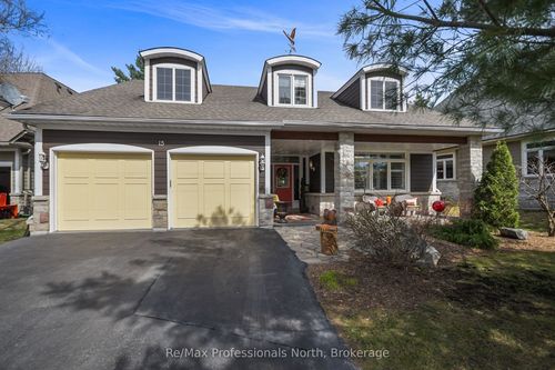 15 Muskoka Bay Blvd, Gravenhurst, ON, P1P0A1 | Card Image