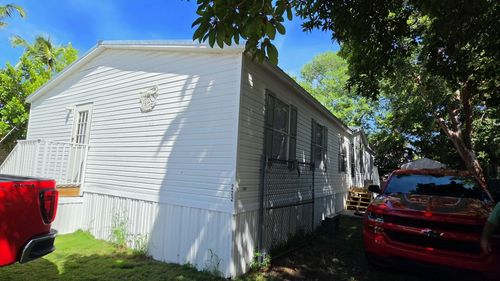 222 Cuba Rd, Tavernier, FL, 33070-2920 | Card Image
