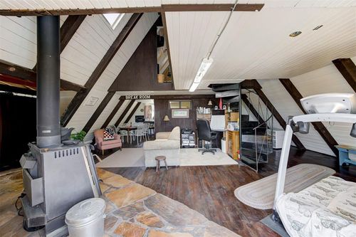 529 Venado Valley Rd, Meridian, OK, 73058-9738 | Card Image