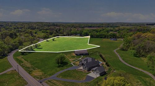 2910 Cairo Bend Rd, Lebanon, TN, 37087-7432 | Card Image