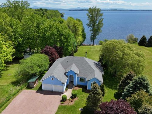 16 Turtle Bay Ln, South Hero, VT, 05486-4812 | Card Image
