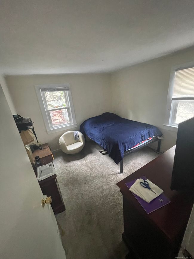 81 Benedict St, Home with 3 bedrooms, 1 bathrooms and 2 parking in Norwalk CT | Image 14