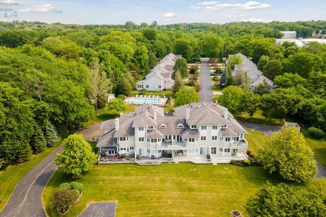 608 Monument Vw, Condo with 2 bedrooms, 3 bathrooms and 1 parking in Marblehead OH | Image 39