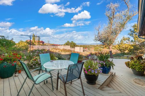 22 Cerro Del Alamo, Santa Fe, NM, 87507-4249 | Card Image