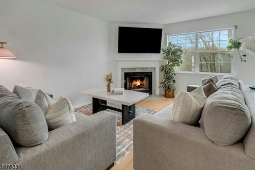 24 Hickory Way, Mount Arlington, NJ, 07856-1367 | Card Image