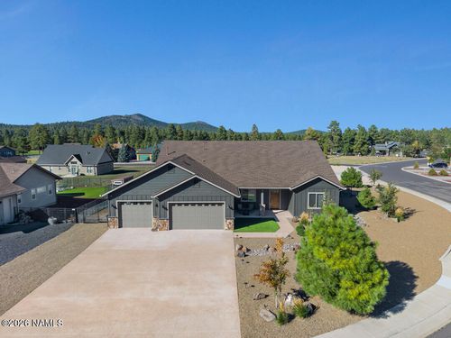 2712 W Highland Meadows Dr, Williams, AZ, 86046-9179 | Card Image