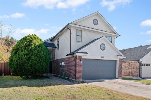 943 Sylvan Creek Drive, Lewisville, TX, 75067 | Card Image