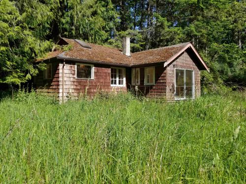 85 Ganner Dr, Galiano Island, BC, V0N1P0 | Card Image