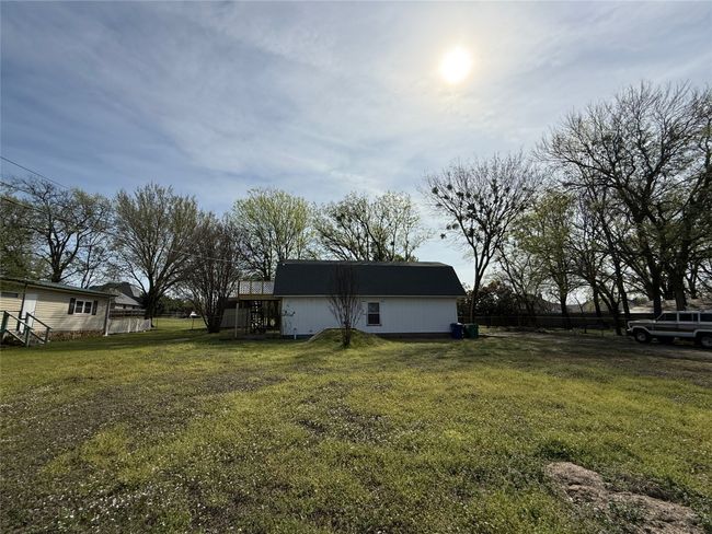 View of yard | Image 22