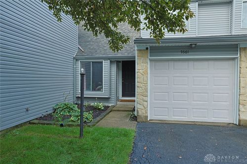 7661 Brams Hill Dr, Centerville, OH, 45459-4123 | Card Image