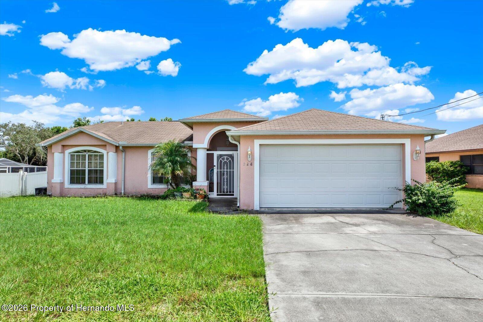 228 Cobblestone Dr, For Sale in Spring Hill - eXp Realty