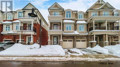 26 Borers Creek Cir, Hamilton, ON, L8B1W3 | Card Image