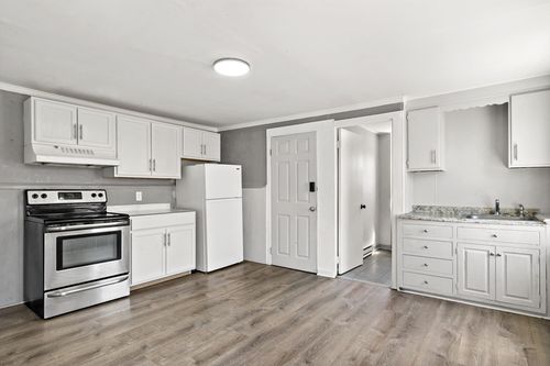 2f-63 West Carpenter St, Attleboro, MA, 02703 | Card Image