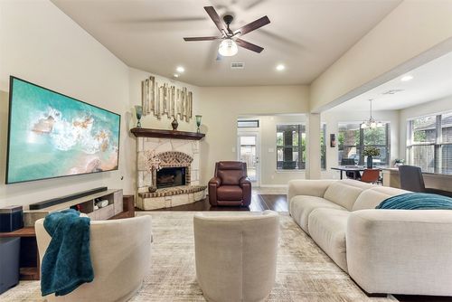 2415 Berkshire Way, Cedar Park, TX, 78613-5632 | Card Image