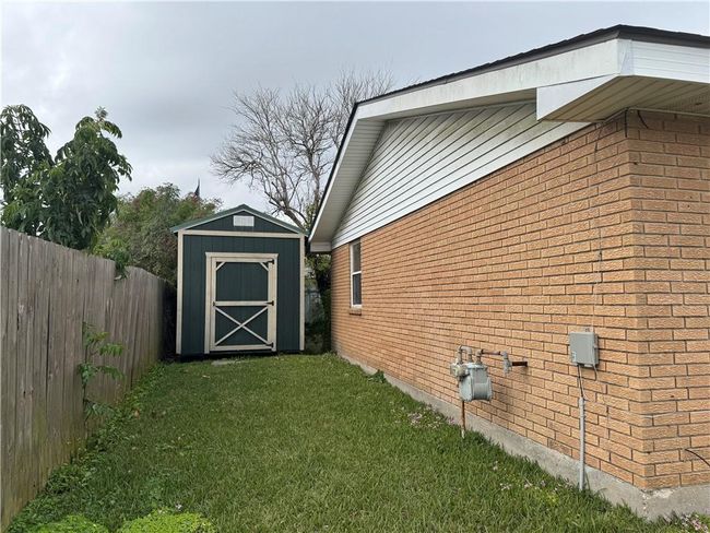Shed for extra storage | Image 22