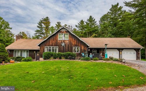 1585 Wells Rd, Williamsport, PA, 17702-8853 | Card Image