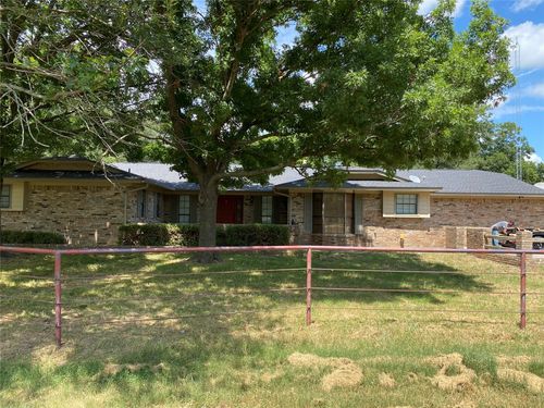 2815 Fm 3092, Gainesville, TX, 76240-0424 | Card Image