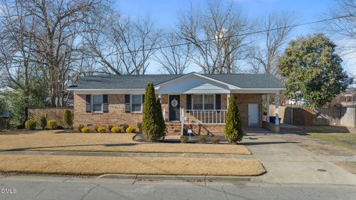 208 S Webb St, Selma, NC, 27576-3143 | Card Image