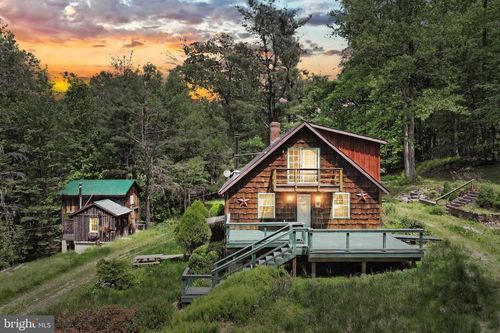 60 Fernwood Ln, FAIRFIELD, PA, 17320-7829 | Card Image