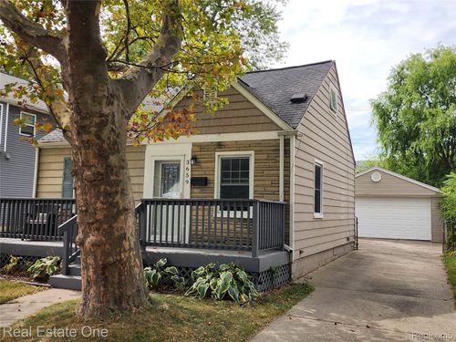 3659 Ellwood Ave, Berkley, MI, 48072-3120 | Card Image