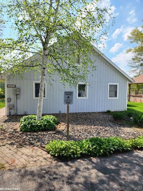 2880 S Whitney Beach Rd, Beaverton, MI, 48612-8200 | Card Image