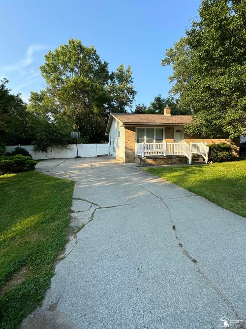 G-3384 Clement St, Flint, MI, 48504-2449 | Card Image