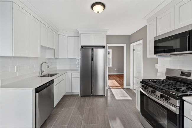 55 Warren St, Home with 5 bedrooms, 3 bathrooms and 5 parking in Providence RI | Image 13