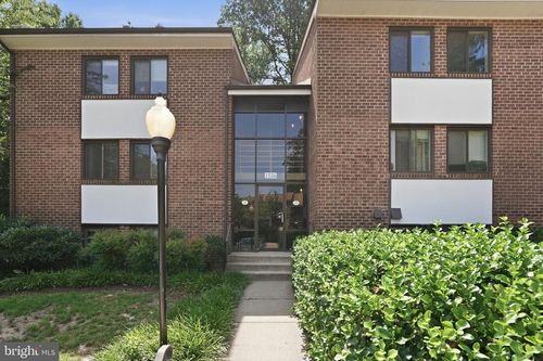 2622b-1526 Northgate Sq, RESTON, VA, 20190-3762 | Card Image