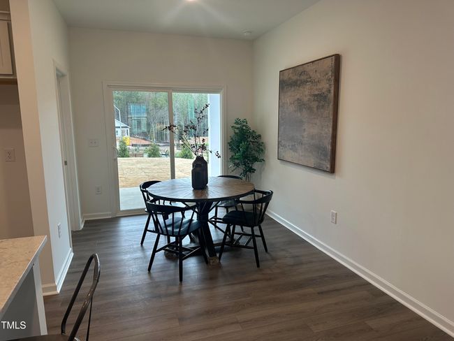 Dining | Image 8