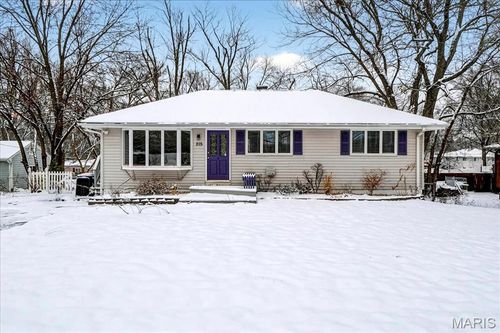 215 Hutchinson Rd, Ellisville, MO, 63011-2026 | Card Image