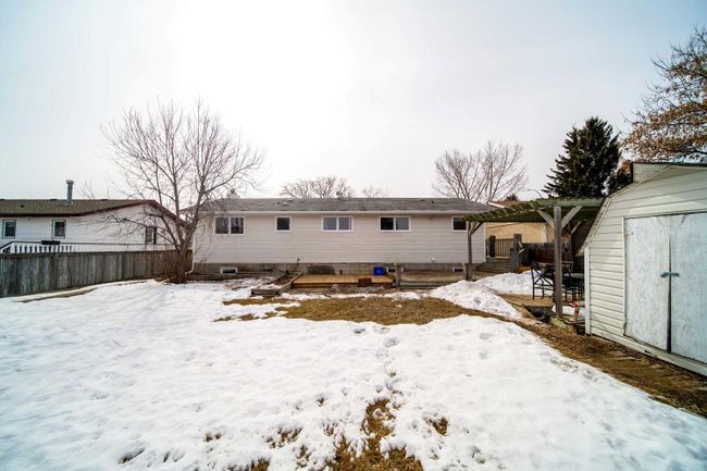 4218 54 Avenue, Home with 5 bedrooms, 3 bathrooms and 1 parking in Provost AB | Image 32