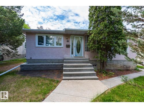 11815 76 Ave Nw, Edmonton, AB, T6G0L1 | Card Image