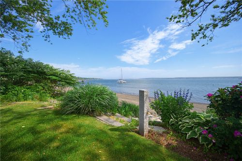 54 Oliver Hazard Perry Road, Portsmouth, RI, 02871 | Card Image