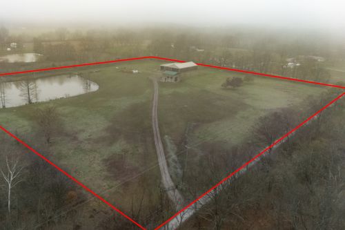 9301 Thomas St, Coello, IL, 62825 | Card Image