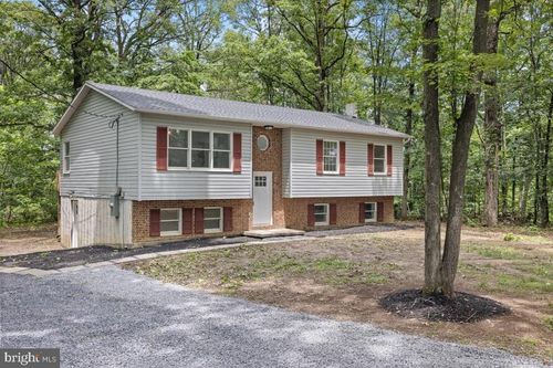 95 Arthur Burke Ln, FRONT ROYAL, VA, 22630-9093 | Card Image