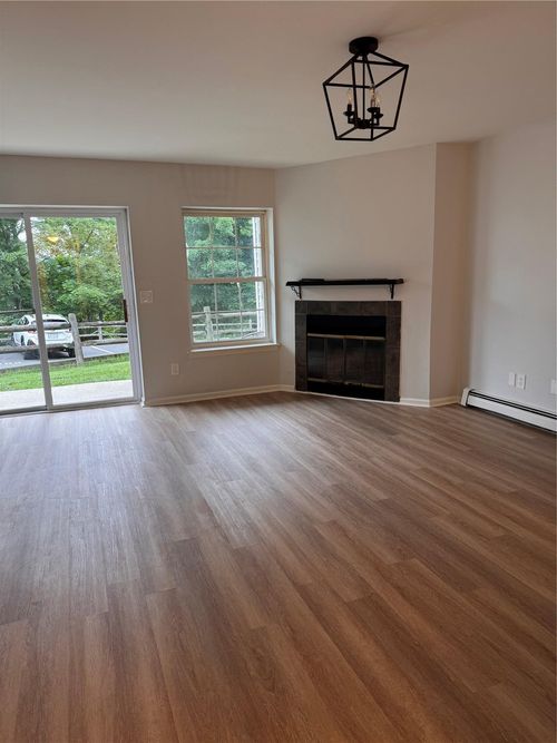 unit-8-21 Lexington Hl, Harriman, NY, 10926-3421 | Card Image