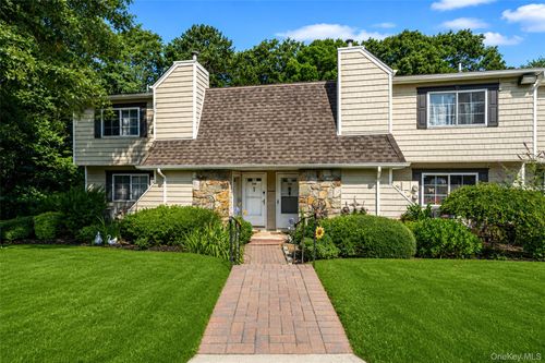 244-244 Lake Pointe Cir, Middle Island, NY, 11953-2017 | Card Image