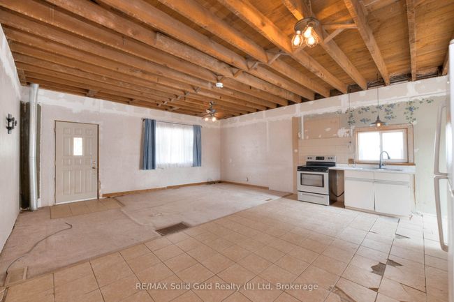 7811 Wellington 45 Road, House other with 3 bedrooms, 2 bathrooms and 2 parking in Mapleton ON | Image 19