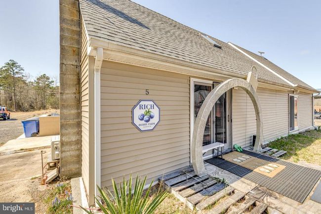 5 Pea Patch Rd, Home with 1 bedrooms, 1 bathrooms and null parking in PEMBERTON NJ | Image 4