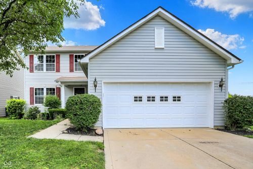 10722 Landsbrook Run N, Noblesville, IN, 46060-4413 | Card Image