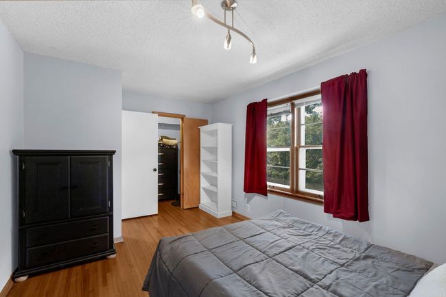 33_11908_James_Rd_Hopkins_MN_55343_USA-Bedroom-HT8A1428.JPG | Image 20