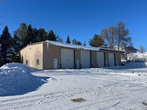 3914 Jupiter Cresent Dr, Traverse City, MI, 49685-7449 | Card Image