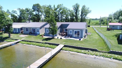 1-27096 Little Floyd Lake Rd, Detroit Lakes, MN, 56501-7843 | Card Image