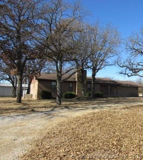 2207 Hospital Rd, Healdton, OK, 73438-6077 | Card Image