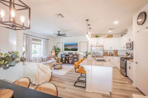 332 Sweet Pl, Fallbrook, CA, 92028-6549 | Card Image