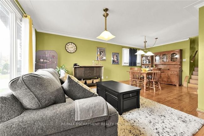 135 Nash Rd N, House other with 3 bedrooms, 2 bathrooms and 5 parking in Hamilton ON | Image 5