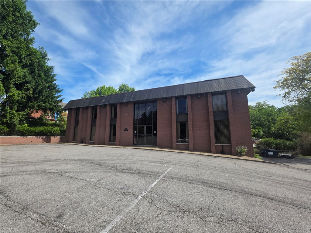 170 Jamison Ln, Monroeville, PA 15146