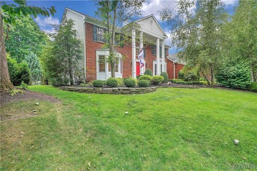 57 Middlebury Rd, Orchard Park, NY, 14127-3580 | Card Image