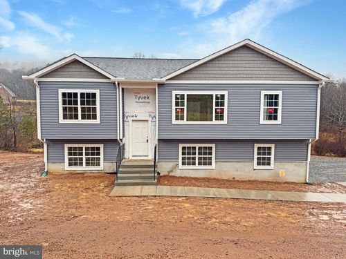 105 Victory Ln, Hedgesville, WV, 25427 | Card Image